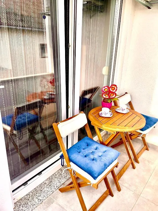 Lucija Apartment Kastela 0*,
